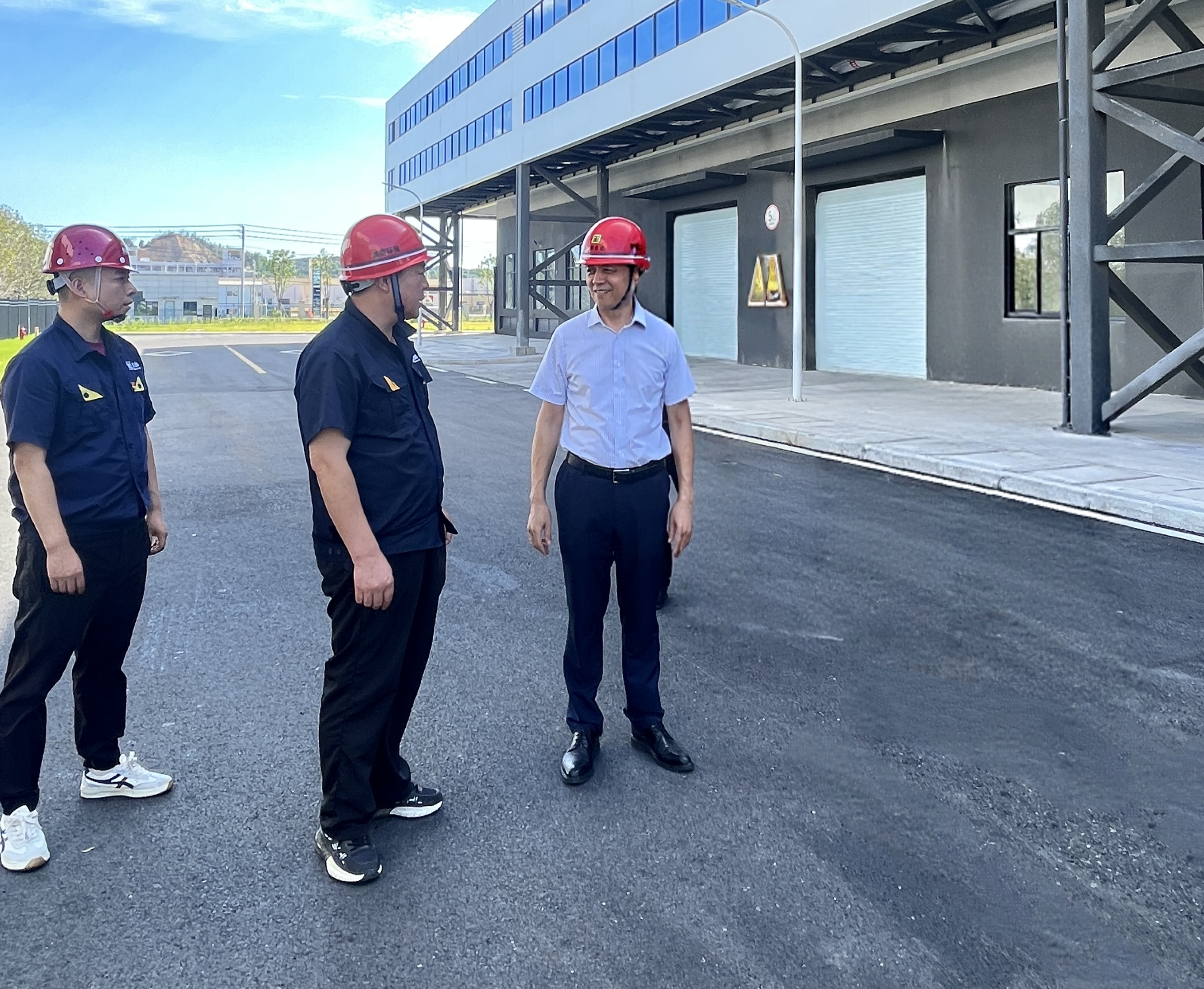 圖1 調(diào)研現(xiàn)場.jpg